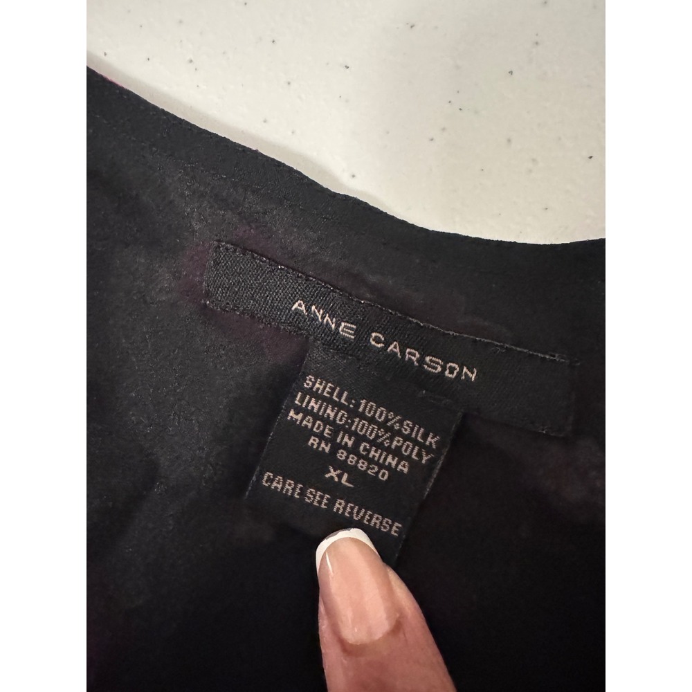 Anne Carson Black Floral Sheer V-Neck Blouse with Pink Flowers - Picture 4 of 6